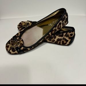 Sz 8 MK Fulton Moc Hair Calf Leopard Print Ballet Flat